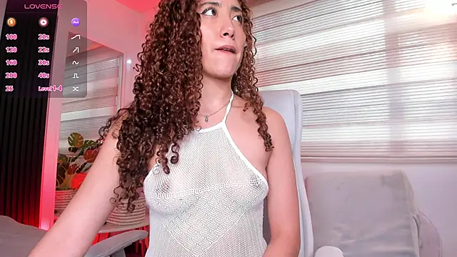 miss catalinaa online show from 11/27/25, 12:07