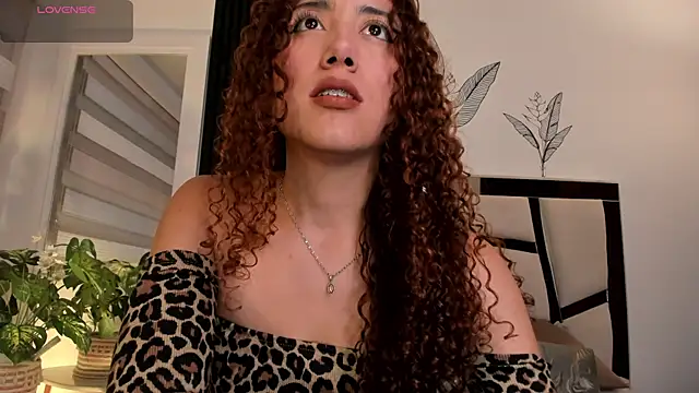 miss catalinaa online show from 04/23/26, 12:04