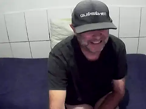Snapshot of pierdona chatting on 06/19/26, 08:01 pierdona online show from 06/19/26, 08:01