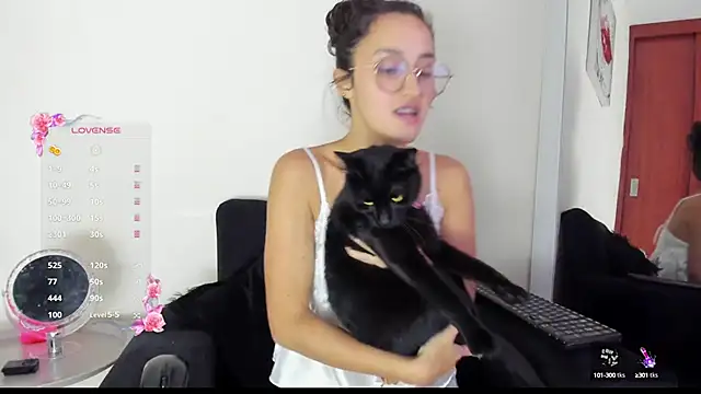 its  angelica  online show from 10/06/25, 07:00