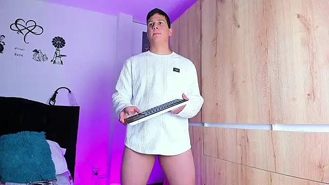 Snapshot of ANDREZALVAREZ chatting on 12/03/24, 06:15 ANDREZALVAREZ online show from 12/03/24, 06:15