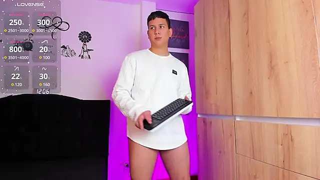 Snapshot of ANDREZALVAREZ chatting on 01/19/25, 05:07 ANDREZALVAREZ online show from 01/19/25, 05:07