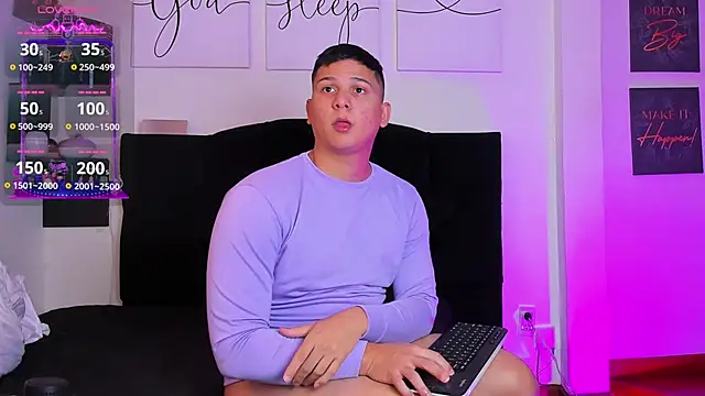 Snapshot of ANDREZALVAREZ chatting on 01/23/25, 03:48 ANDREZALVAREZ online show from 01/23/25, 03:48