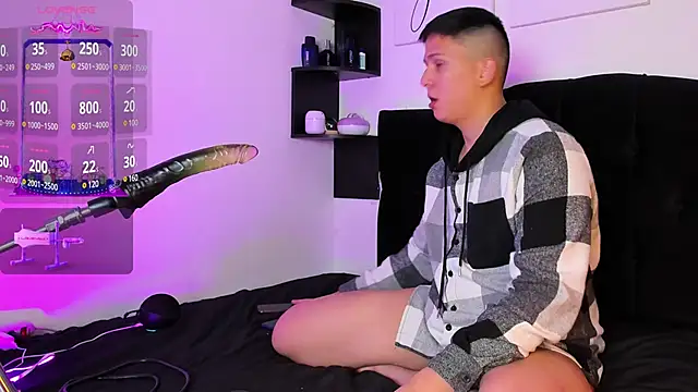 Snapshot of ANDREZALVAREZ chatting on 01/26/25, 05:45 ANDREZALVAREZ online show from 01/26/25, 05:45