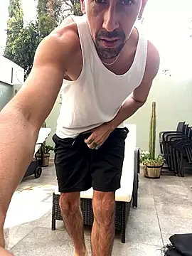 Snapshot of dantedesirexx chatting on 01/10/26, 05:15 dantedesirexx online show from 01/10/26, 05:15