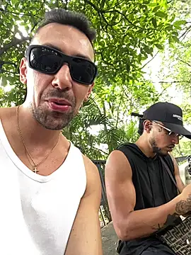 Snapshot of dantedesirexx chatting on 02/27/26, 06:41 dantedesirexx online show from 02/27/26, 06:41