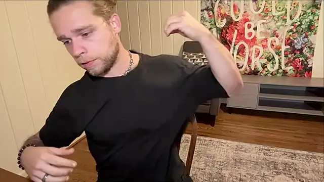 Snapshot of DaddydayDrinkzz chatting on 11/02/25, 05:54 DaddydayDrinkzz online show from 11/02/25, 05:54