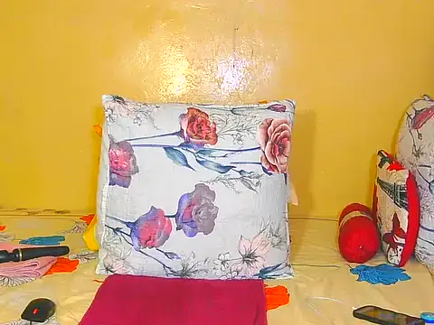 Down to earth girl online show from 02/22/26, 12:12