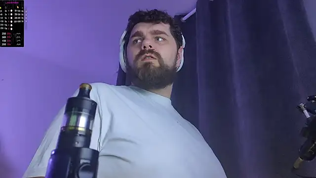 Snapshot of KingMarti chatting on 01/13/26, 04:40 KingMarti online show from 01/13/26, 04:40