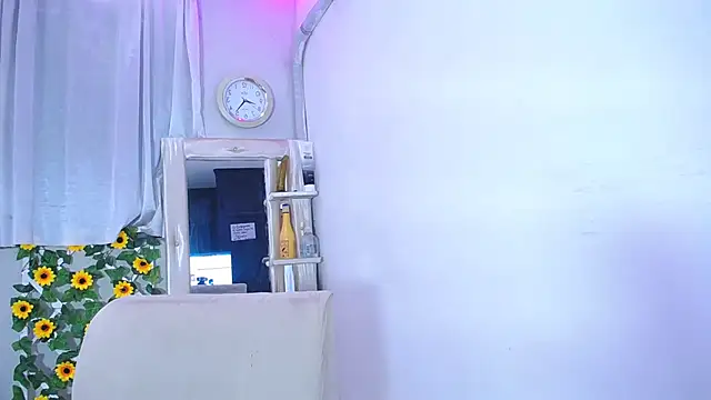 alaia 03 online show from 12/17/24, 03:28