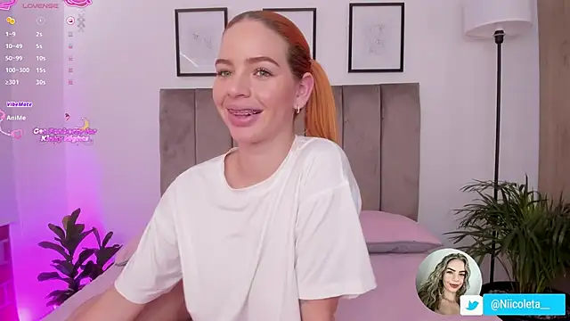 Snapshot of Niicoleta chatting on 11/24/25, 07:46 Niicoleta online show from 11/24/25, 07:46