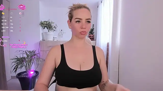 Snapshot of Niicoleta chatting on 03/03/26, 08:59 Niicoleta online show from 03/03/26, 08:59