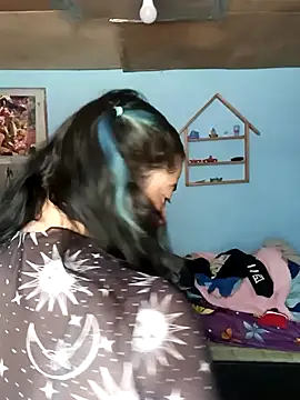 Elvishcassie  online show from 01/10/26, 04:20