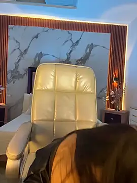 Jeen Taylor online show from 04/16/26, 09:39