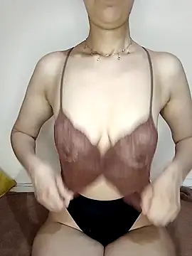 Zomorodaa  online show from 04/05/26, 06:49