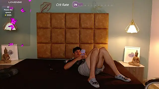 AlejooTwink online show from 03/11/25, 12:22