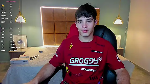 AlejooTwink online show from 09/26/25, 04:38