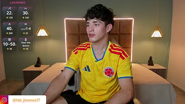 AlejooTwink online show from 06/18/26, 04:46