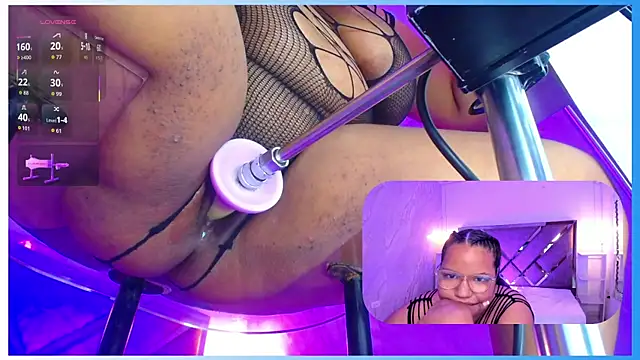 MhiaRey online show from 05/12/26, 01:19