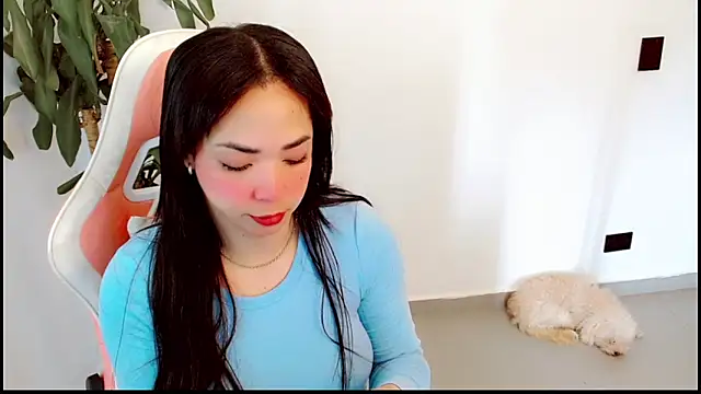 Kylie martinez online show from 04/23/26, 01:13