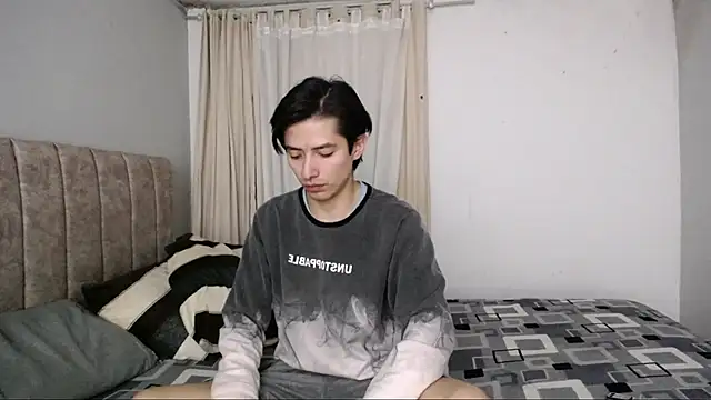 Yellowpokemon23 online show from 09/13/25, 05:29