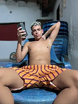 Leo bunny hot online show from 02/17/26, 10:49