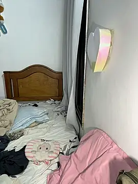 Leo bunny hot online show from 04/19/26, 02:33