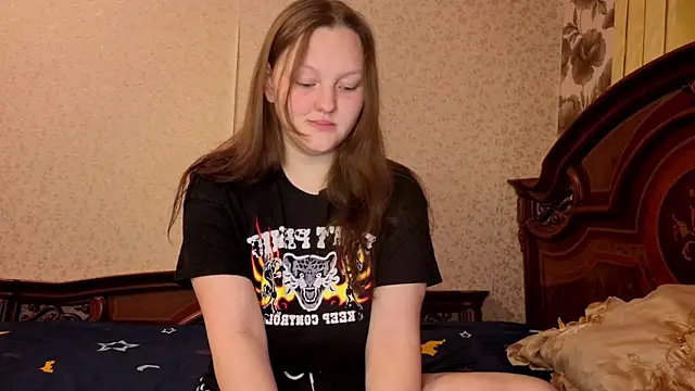 Aria  Dark online show from 04/22/26, 07:59