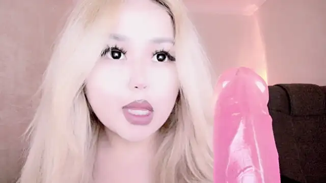 amelia sunlight online show from 12/19/24, 11:25