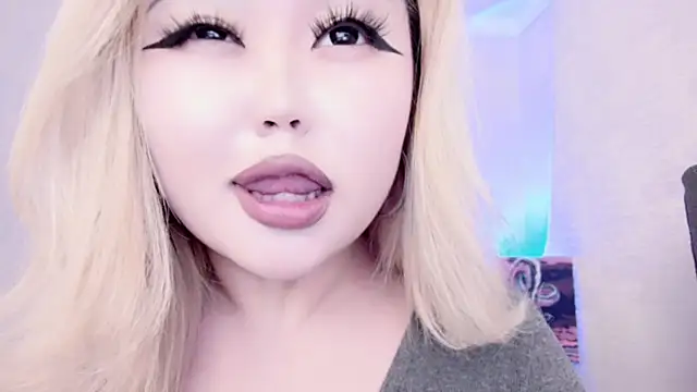 amelia sunlight online show from 12/28/24, 11:37