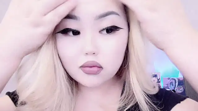 amelia sunlight online show from 02/03/25, 12:04