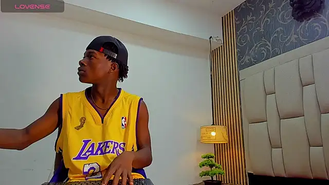 chimi88 online show from 03/10/25, 11:32