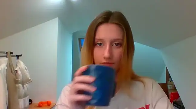 LUNA delight online show from 12/23/24, 02:50