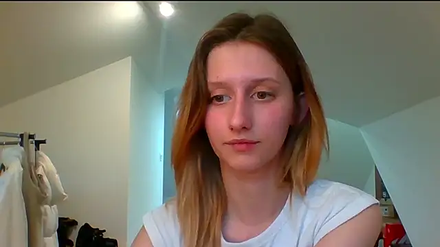 LUNA delight online show from 12/30/24, 08:54