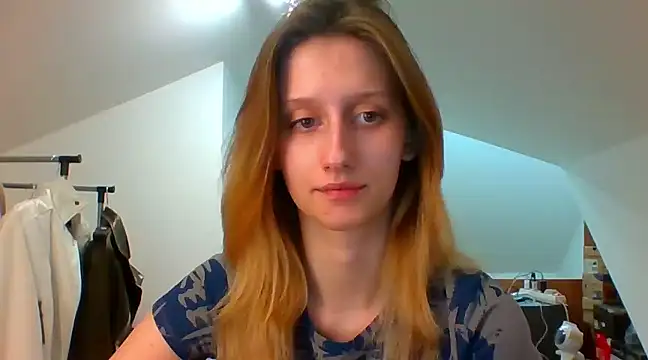 LUNA delight online show from 02/12/25, 06:19