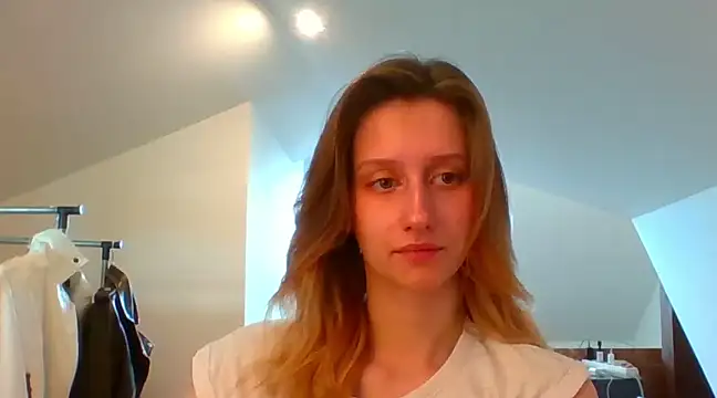 LUNA delight online show from 02/21/25, 07:45