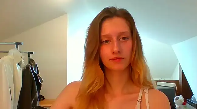 LUNA delight online show from 02/25/25, 10:47