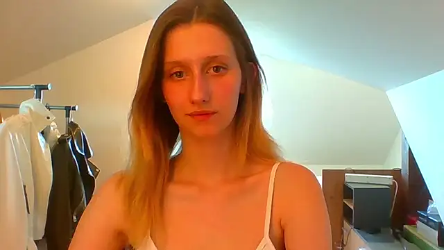 LUNA delight online show from 03/17/25, 02:45