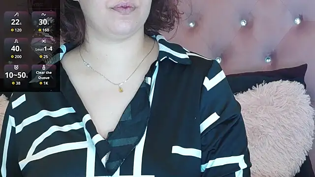 SophiaStarr online show from 10/02/25, 06:48