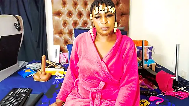 Hotxbums22 online show from 02/12/26, 07:36