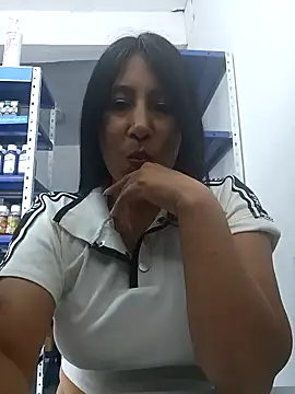 Megan jennerr online show from 11/12/25, 08:08