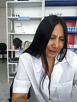 Megan jennerr online show from 12/14/25, 02:33