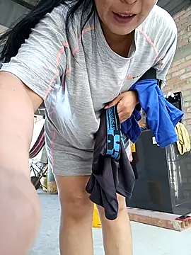 Megan jennerr online show from 04/22/26, 01:34