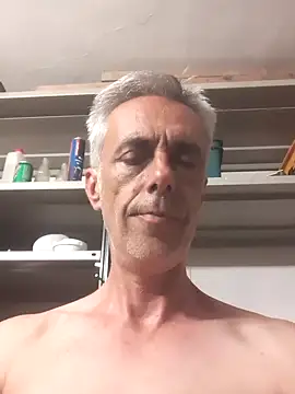 Snapshot of lombardodop73 chatting on 05/27/26, 08:39 lombardodop73 online show from 05/27/26, 08:39