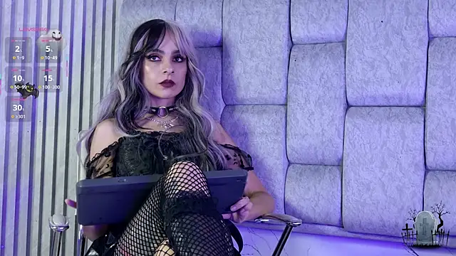 Alice noir online show from 09/22/25, 10:23