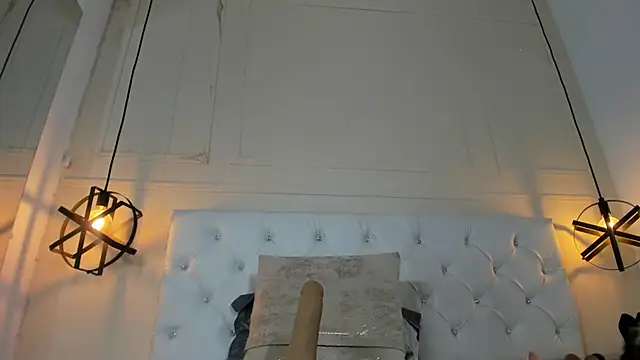 Slut Milf  online show from 02/04/25, 01:45