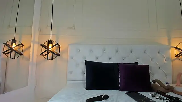 Slut Milf  online show from 02/11/25, 07:38