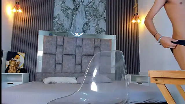  miguel0 online show from 01/13/25, 11:17