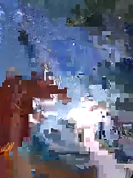 Snapshot of misslynexxx chatting on 04/04/26, 08:23 misslynexxx online show from 04/04/26, 08:23