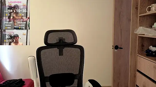 Cristopher23  online show from 10/14/25, 01:56